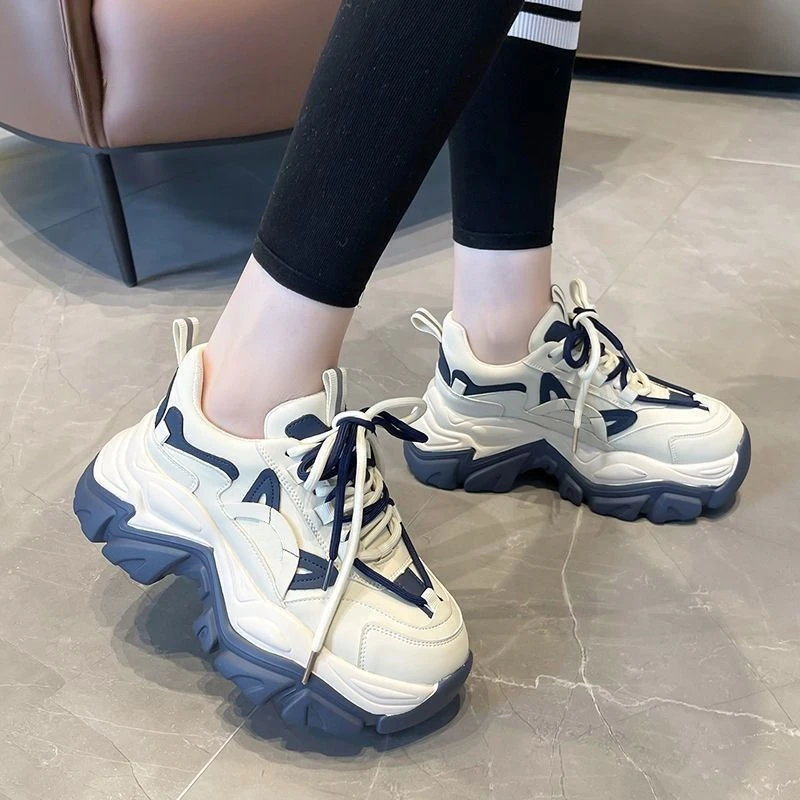 Women'S Shoes Trending 2025 - 2025年春秋 学生向け 厚底 エレベーティングスニーカー イントレンド チャンキーダッドシューズ