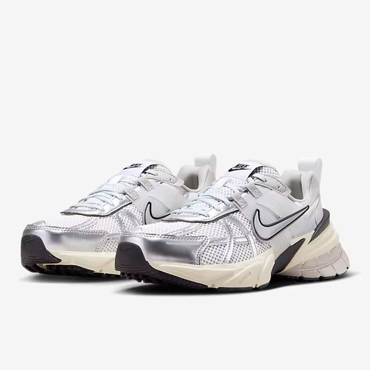 Women Shoes Running Nike - ナイキ公式本格ウィンター レディース 軽量、通気性、耐摩耗性、衝撃吸収性に優れたランニングシューズ FD0736