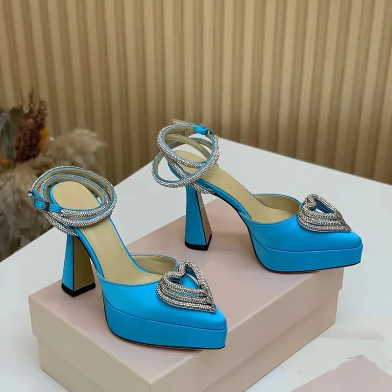 Pointed Toe Flat - プラットフォームクリスタル愛の装飾サンダルセクシーなポインテッドトゥ薄型ヒールアンクルバックルストラップ新着ファッション女性現代の靴