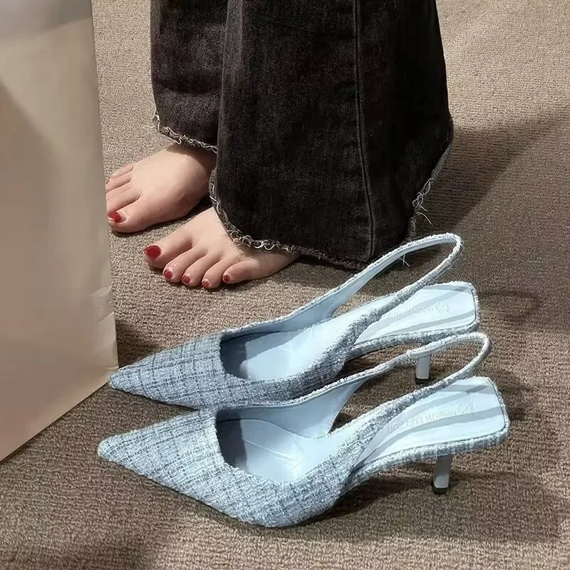 ファッションブランドが女性向けにデザインしたニットプラットフ - Pointed Toe Flat のレビューと価格