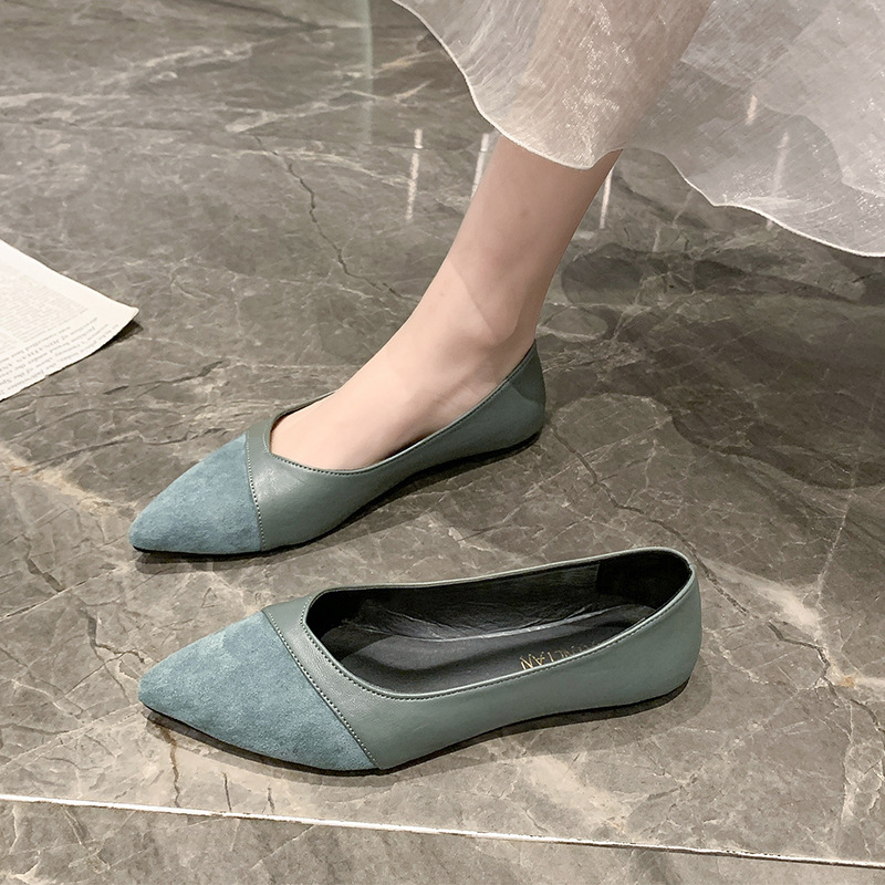 レディース向けフラットブラックレザーシューズ 秋向け万能ロー - Pointed Toe Flat のレビューと価格