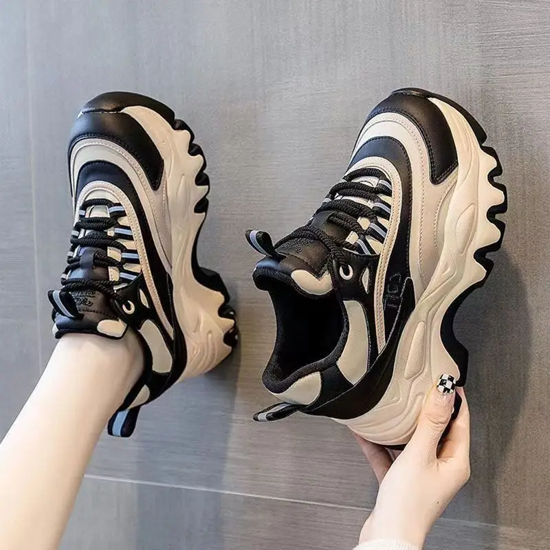 万能な身長アップ厚底ダッドスニーカー レディース 2025  - Women'S Shoes Trending 2025 のレビューと価格